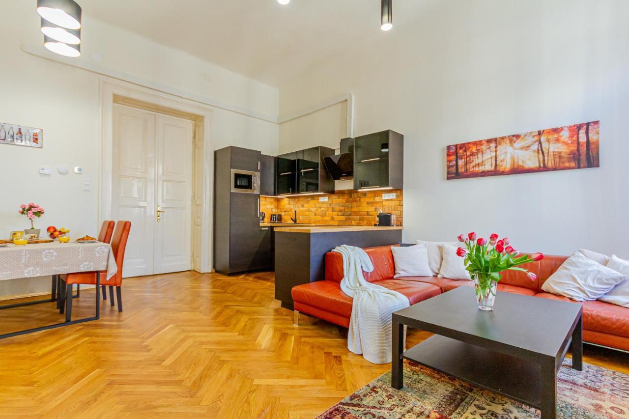 Supercentral Boutique Suite Budapest Extérieur photo
